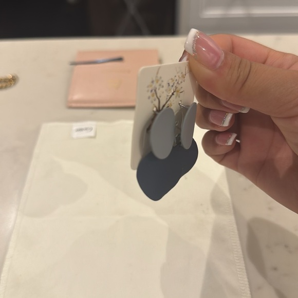 Fashion earrings - Picture 2 of 2